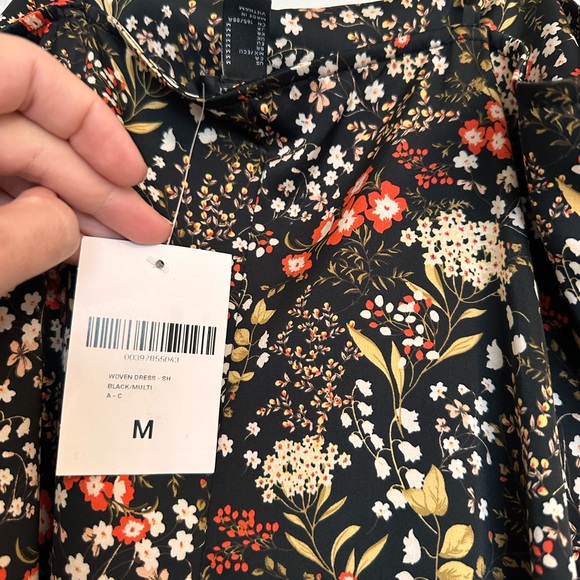 Forever 21 Floral Silk Dress - Picture 5 of 5